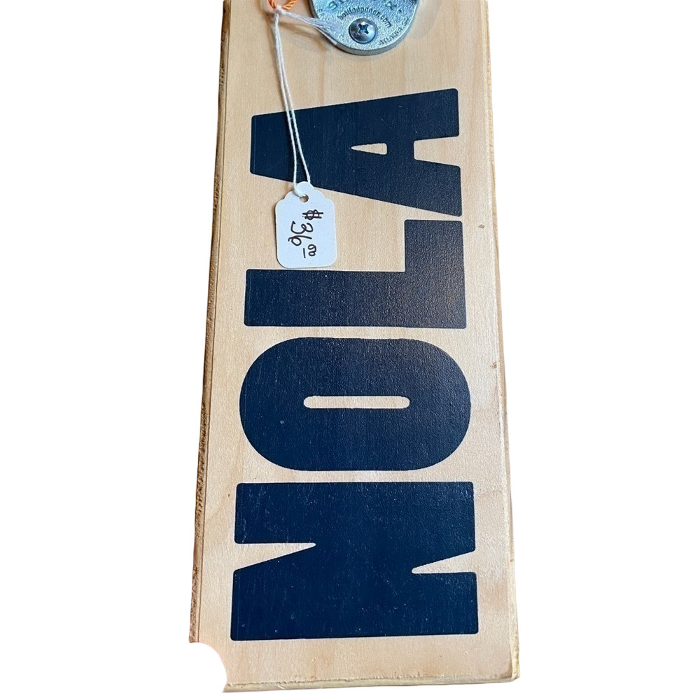 NWT NOLA New Orleans Wall Mount Bottle Opener Wall Hanging Gift